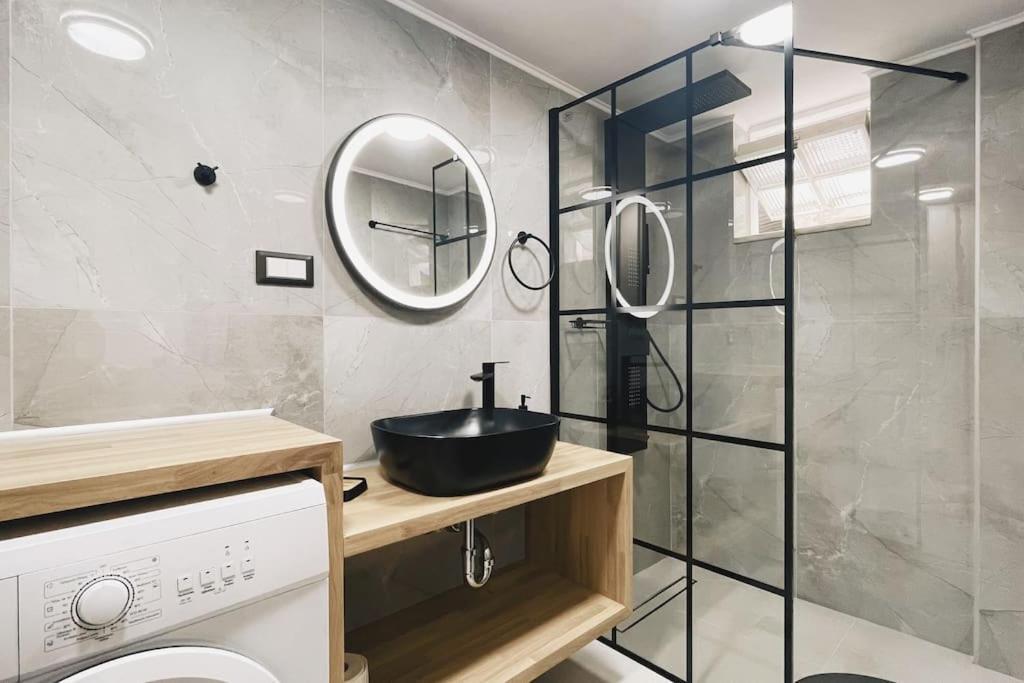 Comfy Corner Luxury Apartment 干尼亞 外观 照片